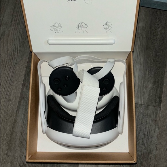 Meta Quest 3 - Picture 2 of 2